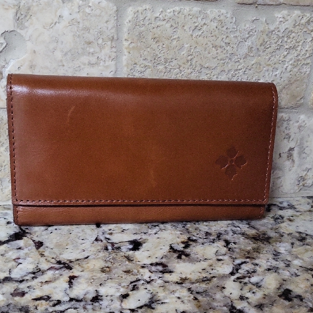 Patricia Nash Tan Terresa Leather Wallet